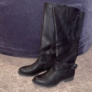 Sleek Black Over the Knee Boots